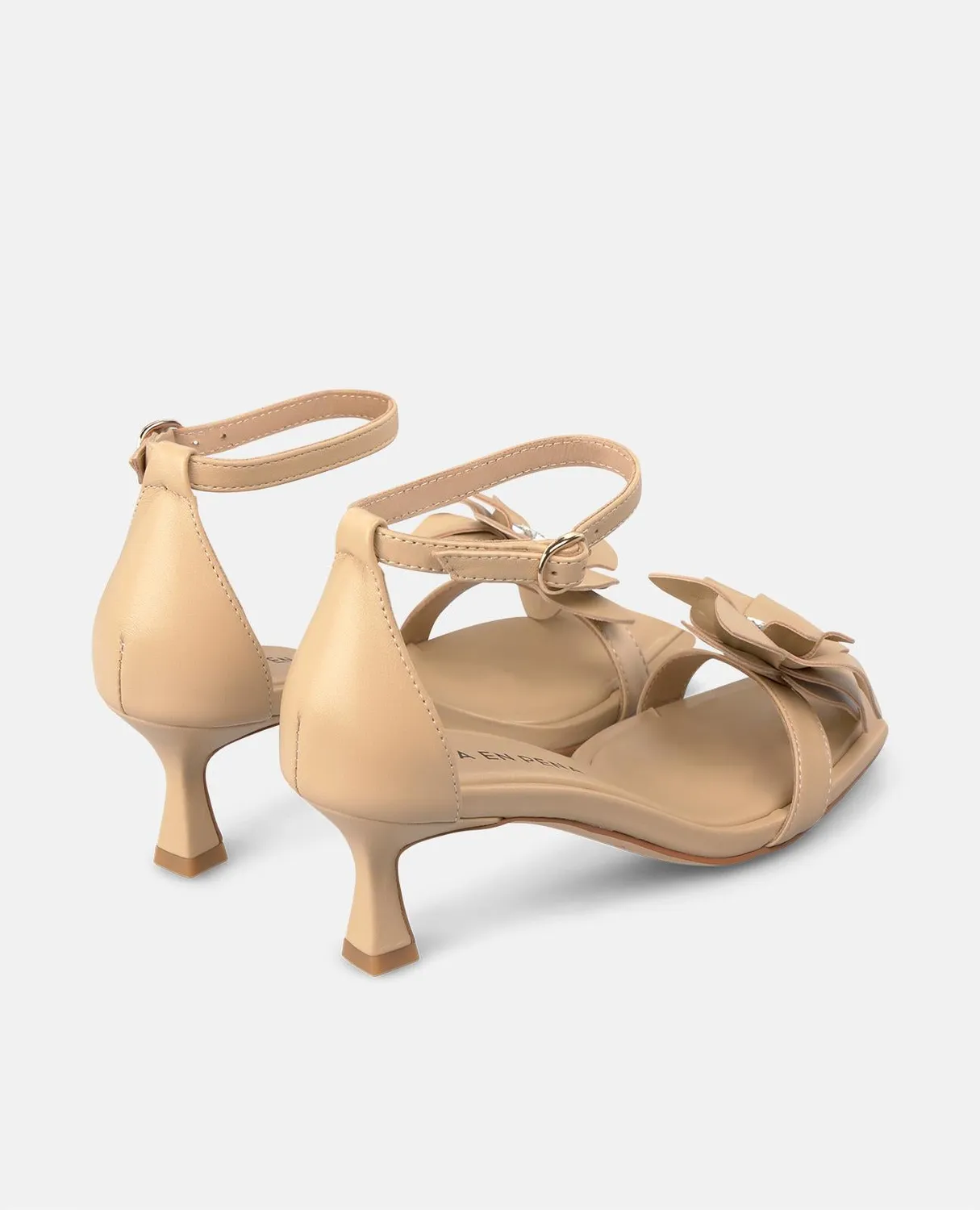 Alma en Pena V250874 sandales sable fleur talon 6 cm