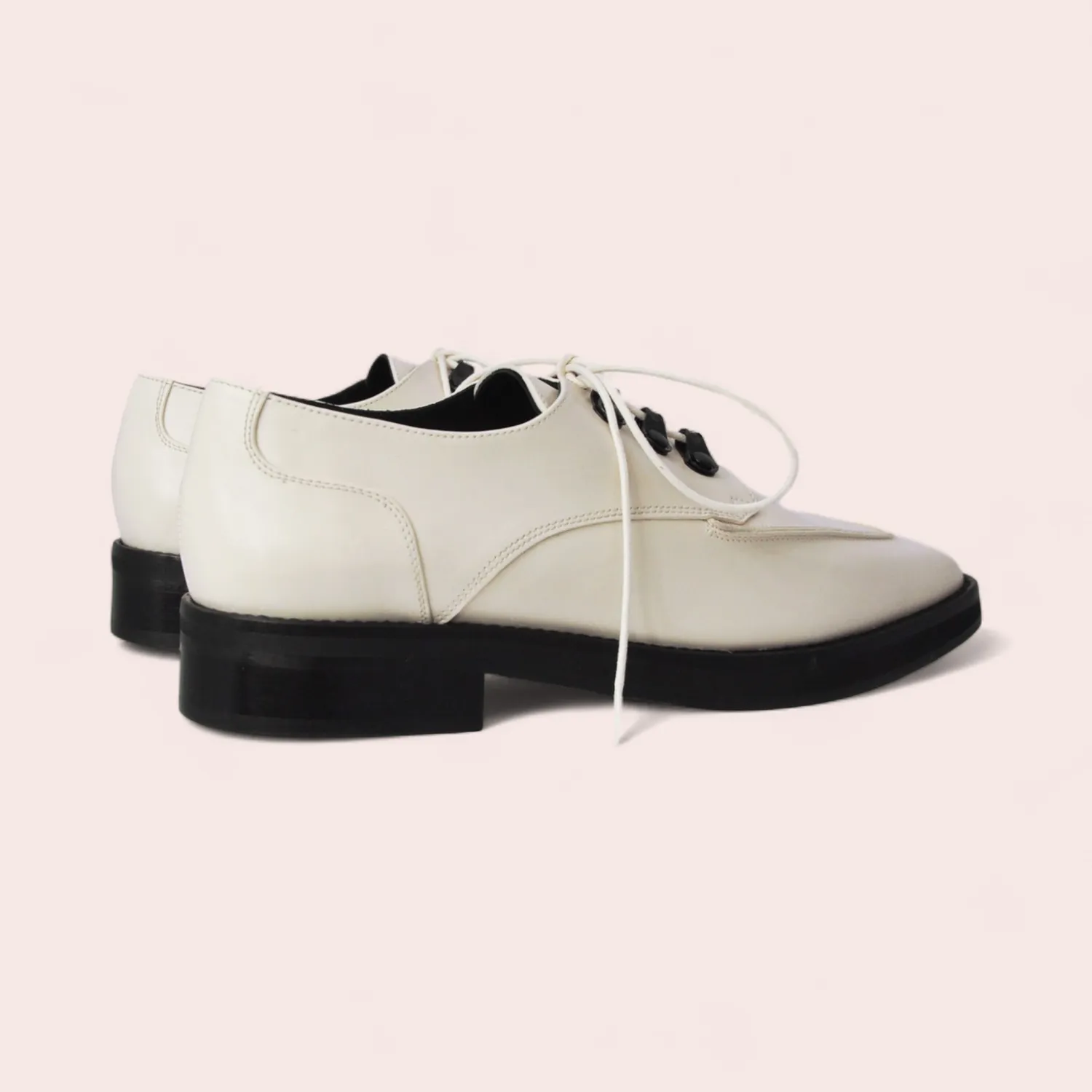 Karine Arabian Washington derby cuir blanc pointure 36