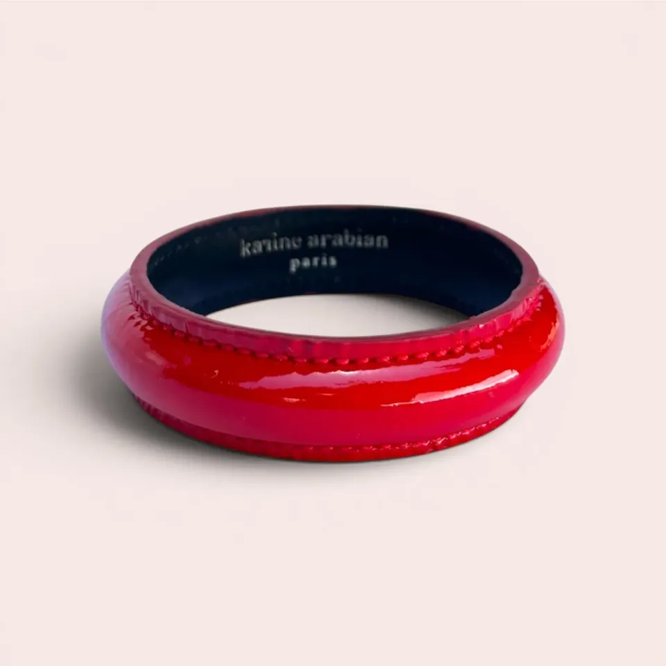 Karine Arabian Jonc bracelet cuir verni rouge