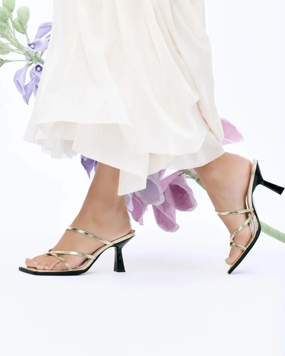 Mi/Mai Misty Gold Mirror mules cuir doré bout carré