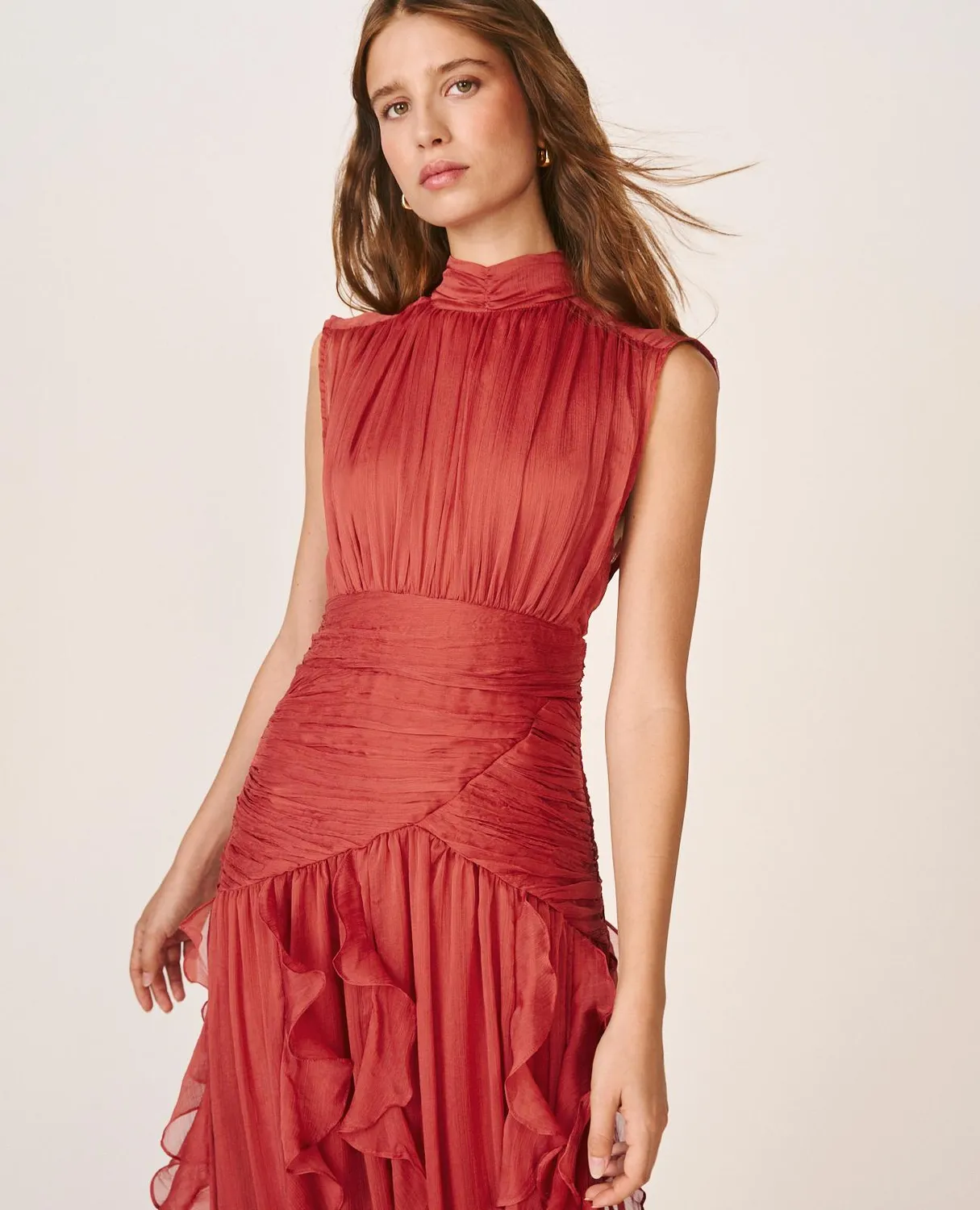 Alma en Pena I26CL0244 robe longue rose volants plissés